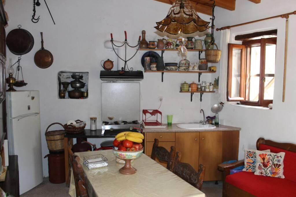 Olga'S Traditional Stone House, Palaiochora Kondokinigi Dış mekan fotoğraf