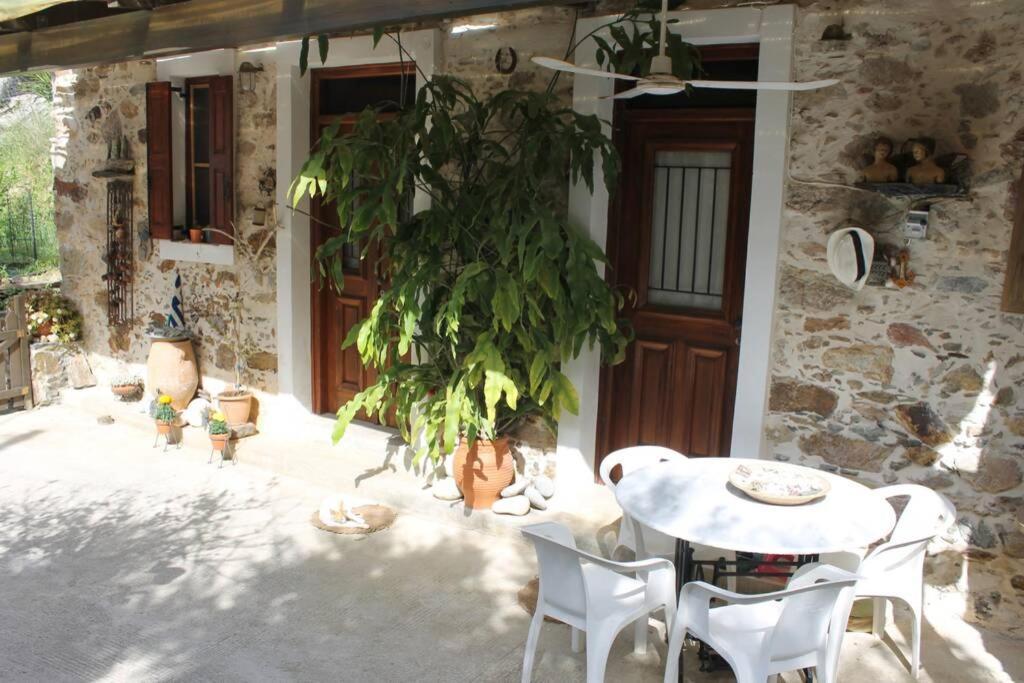 Olga'S Traditional Stone House, Palaiochora Kondokinigi Dış mekan fotoğraf